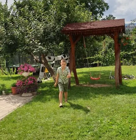 Δωμάτια σε οικογενειακή κατοικία Casa Ana *