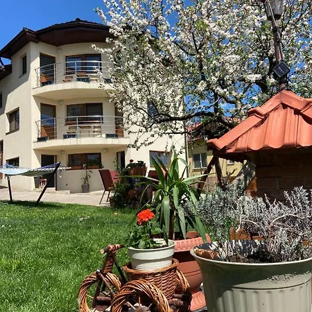 Δωμάτια σε οικογενειακή κατοικία Casa Ana