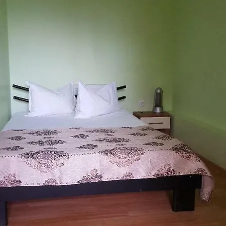 Δωμάτια σε οικογενειακή κατοικία Casa Ana Κλουζ-Ναπόκα